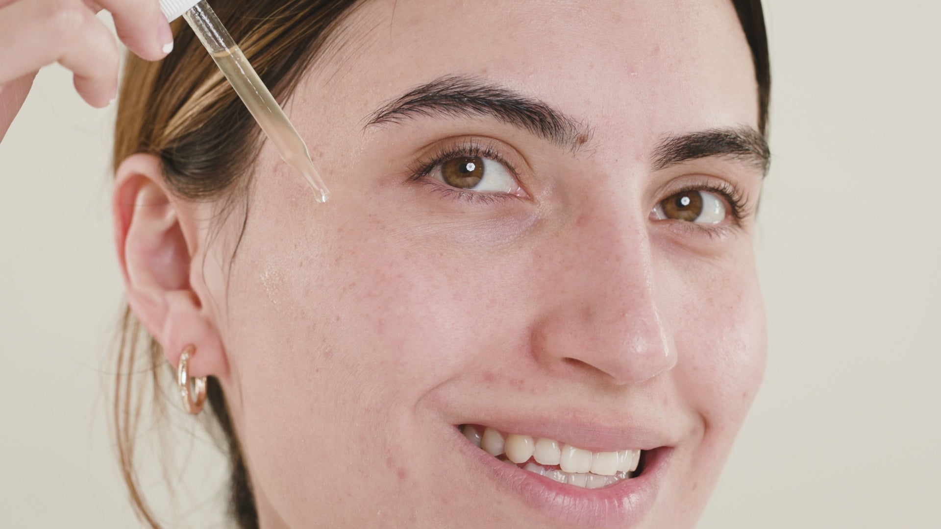 Stem-C Vitamin C Brightening Serum application video